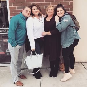 Meet your Posher, Sami